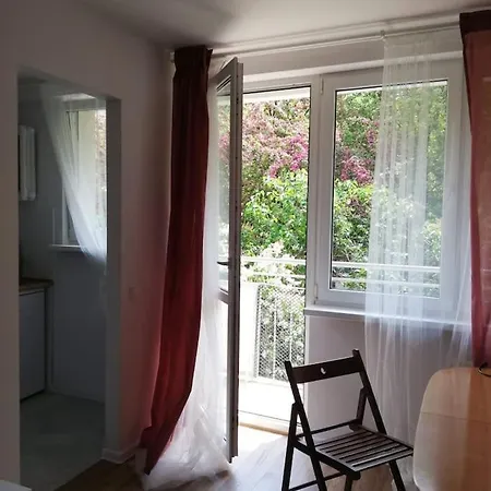 Mieszkanie Wsrod Bzow Apartment Warsaw
